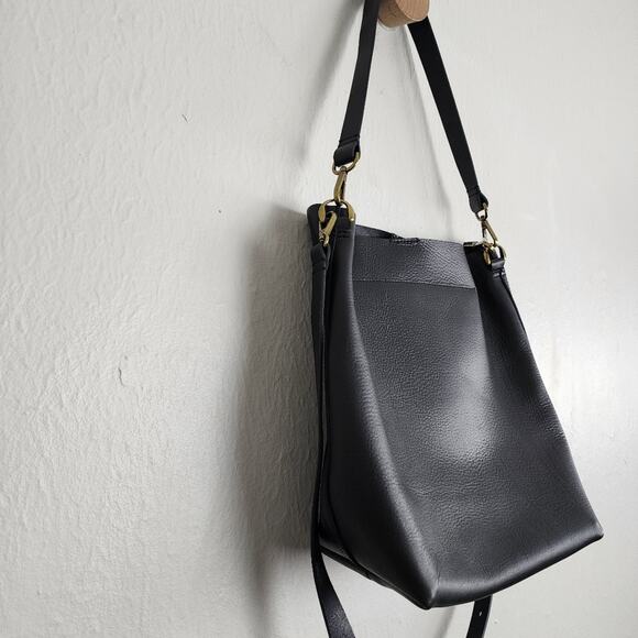 Madewell Black Leather Transport Bucket Bag NWT - Picture 9 of 12